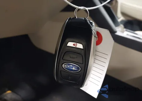 2015 Subaru Outback 3.6R Limited из США, поврежденный, VIN 4S4BSENC4F3300436